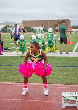 8U Ducks Cheer Sideline-105