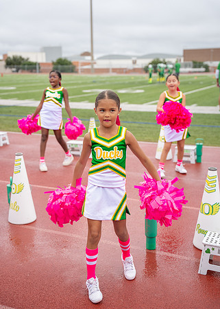 8U Ducks Cheer Sideline-112