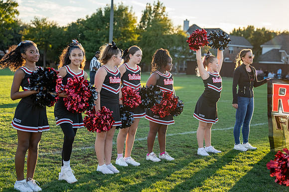 11-12U Red Raiders Cheer Sideline-33