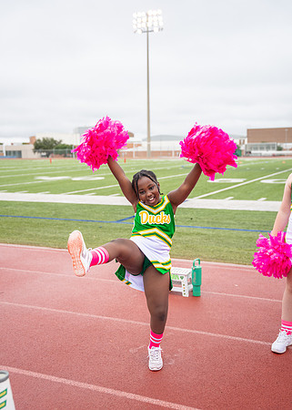 8U Ducks Cheer Sideline-133