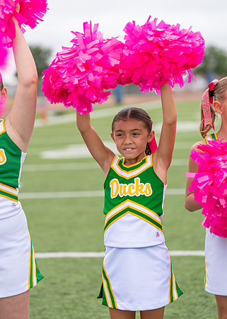 8U Ducks Cheer Sideline-57