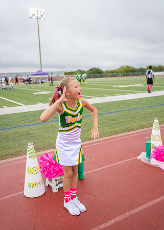 8U Ducks Cheer Sideline-187