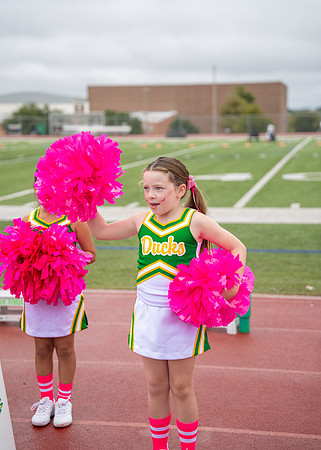 8U Ducks Cheer Sideline-155