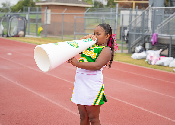 8U Ducks Cheer Sideline-208