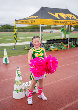 8U Ducks Cheer Sideline-106