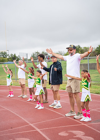 8U Ducks Cheer Sideline-178