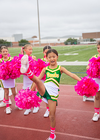 8U Ducks Cheer Sideline-145