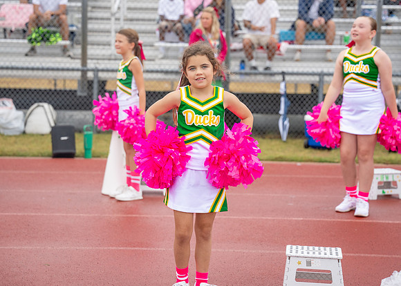 8U Ducks Cheer Sideline-82