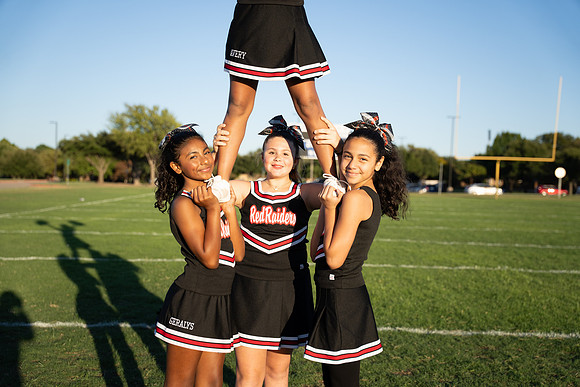 11-12U Red Raiders Cheer Sideline-13