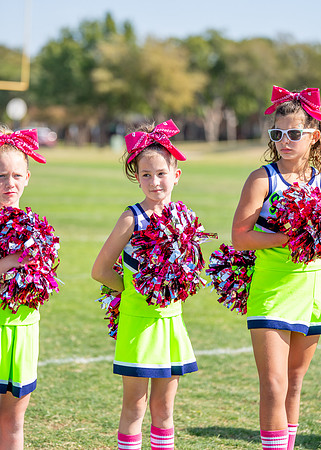 10U Seahawks Cheer Sideline-5