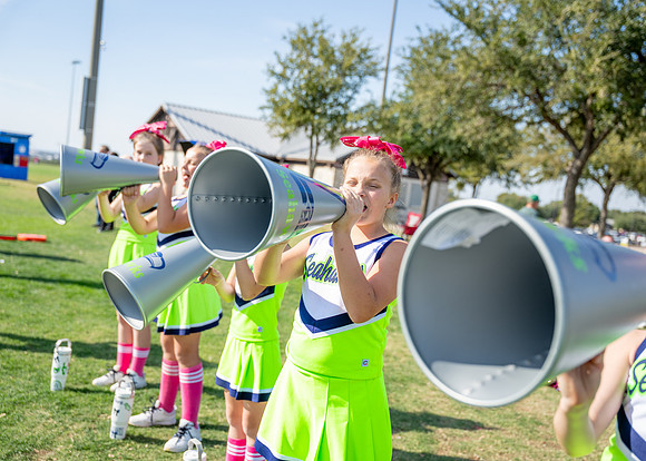 10U Seahawks Cheer Sideline-64
