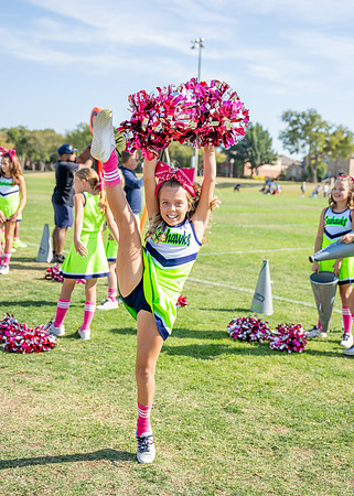 10U Seahawks Cheer Sideline-34