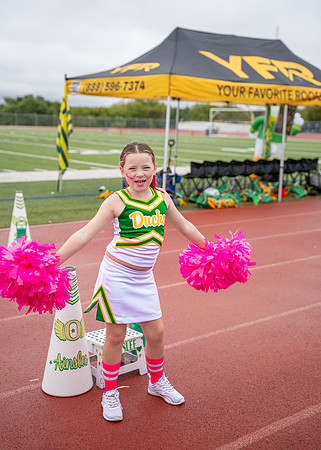 8U Ducks Cheer Sideline-107