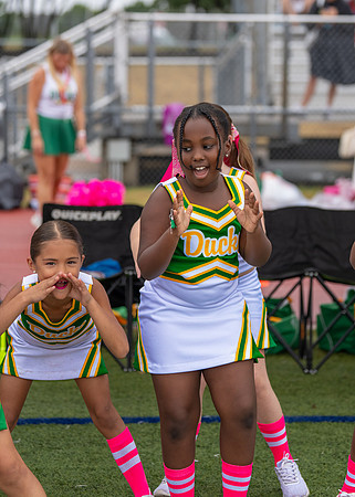 8U Ducks Cheer Sideline-28