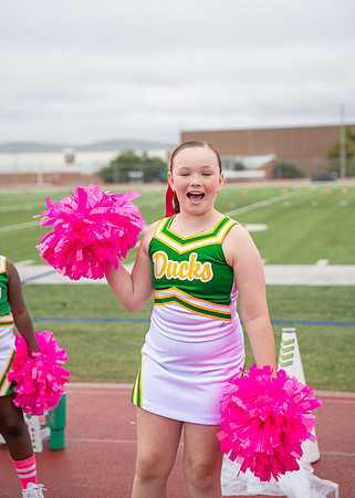 8U Ducks Cheer Sideline-135