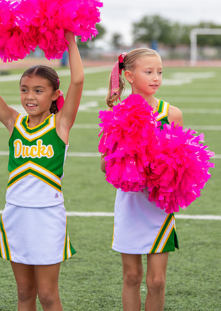 8U Ducks Cheer Sideline-58