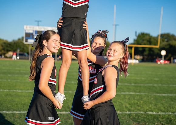 11-12U Red Raiders Cheer Sideline-18