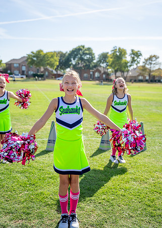 10U Seahawks Cheer Sideline-26