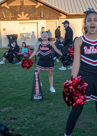 11-12U Red Raiders Cheer Sideline-114