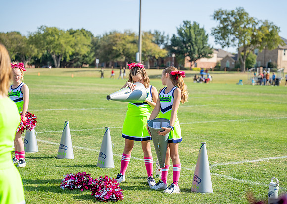 10U Seahawks Cheer Sideline-43