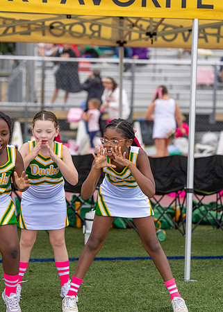 8U Ducks Cheer Sideline-27