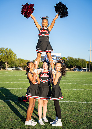 11-12U Red Raiders Cheer Sideline-11