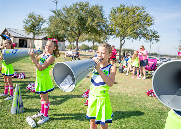 10U Seahawks Cheer Sideline-60