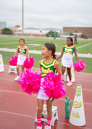 8U Ducks Cheer Sideline-114