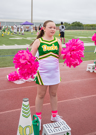 8U Ducks Cheer Sideline-86