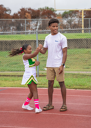 8U Ducks Cheer Sideline-184