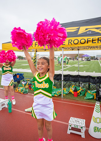 8U Ducks Cheer Sideline-76