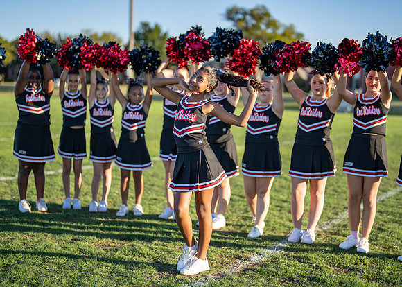11-12U Red Raiders Cheer Sideline-8