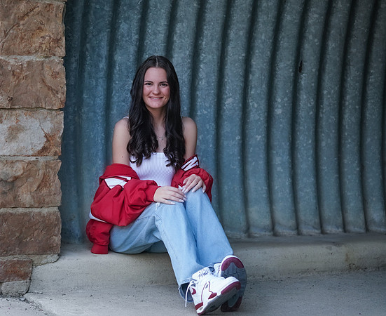 Bella's Senior_-135