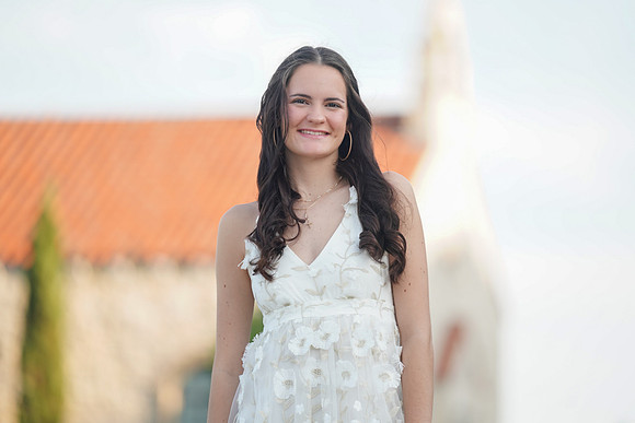 Bella's Senior_-2