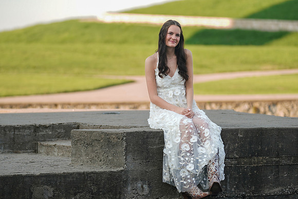 Bella's Senior_-14