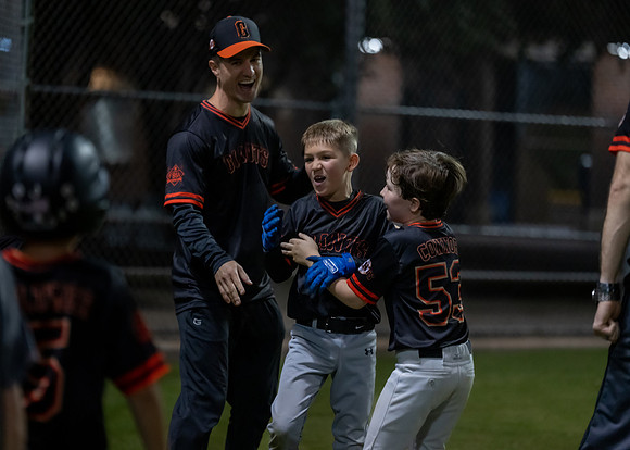 Giants-128