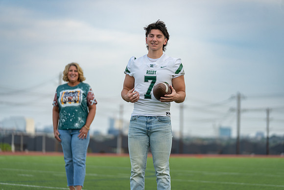 Mom-Senior Sanchez-44