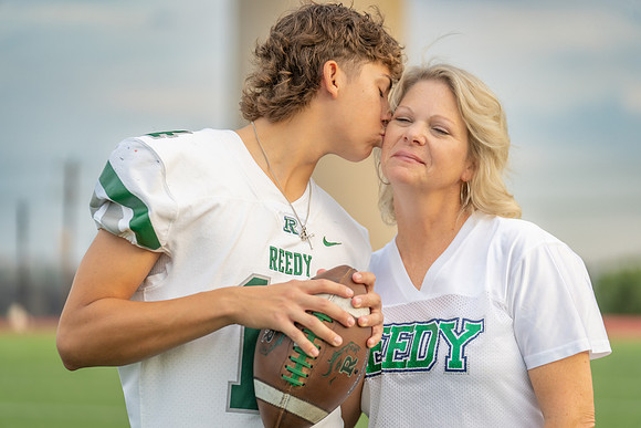 Mom-Senior Hernandez-36