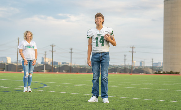 Mom-Senior Hernandez-39