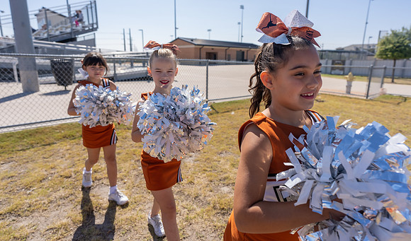 Longhorns Cheer Game Day-170