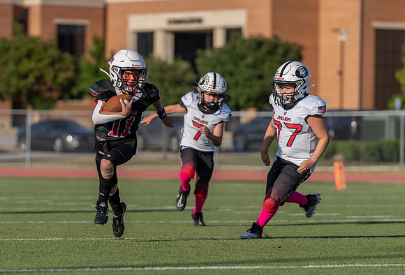 Dawgs vs. Red Raiders-38