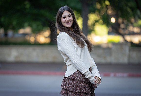 Lauren_-81