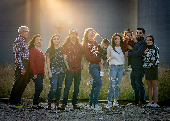 Paredes Family_-48