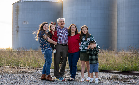 Paredes Family_-69