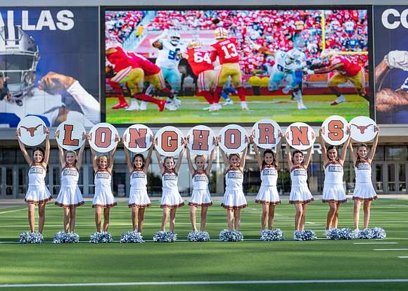 Longhorns Cheer-43