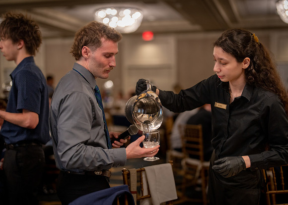 Banquet-98