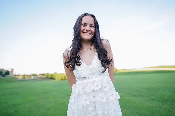 Bella's Senior_-73
