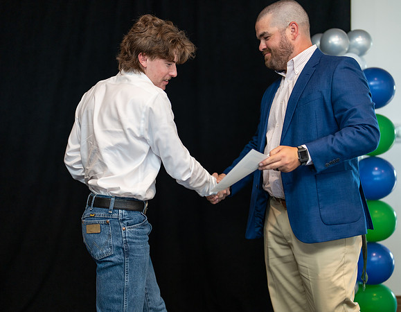 Banquet-64