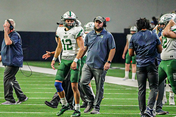 Vs. Wakeland_-100