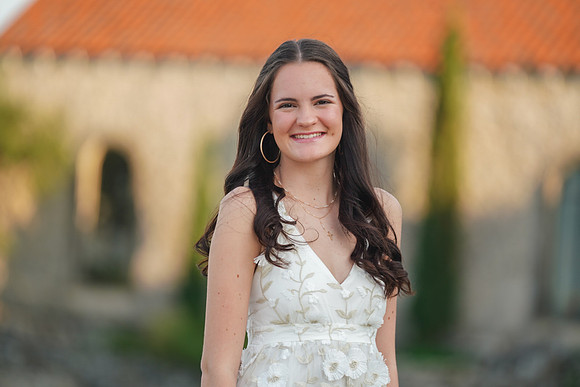 Bella's Senior_-12